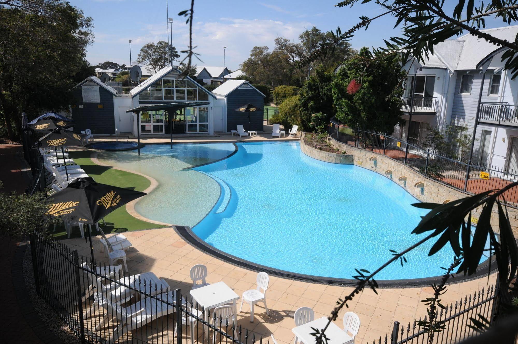 Mandurah Quay Resort Bagian luar foto